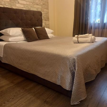 Lux Studio 1 Αθήνα Εξωτερικό φωτογραφία